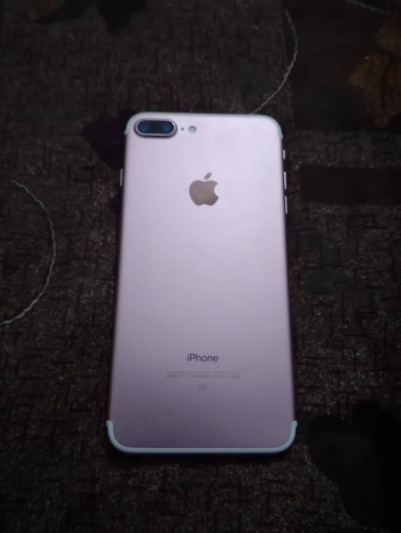 Apple iPhone 7 Plus 2