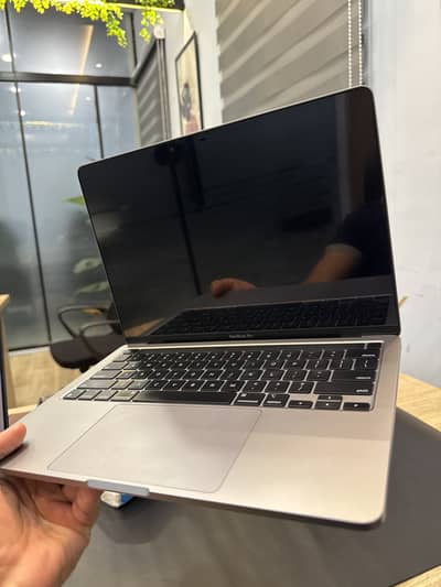 Macbook Pro M1 8GB/256GB Touchpad