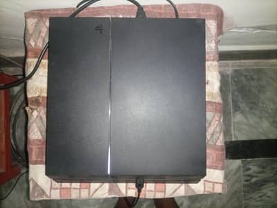 PS4 FAT 500GB GoldHen Jailbreak | 2 Conrtoller