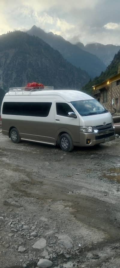 Toyota hiace grand cabin 224 for rent