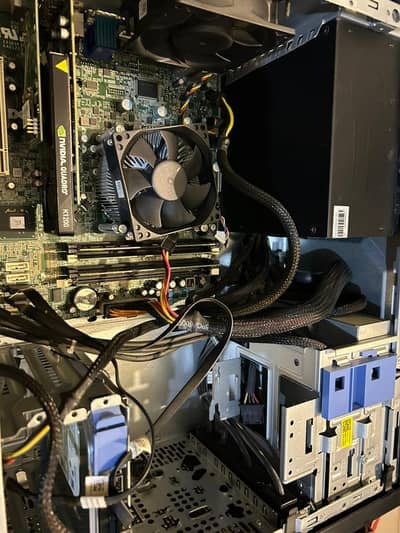 Dell OptiPlex 990 Core i5 2400 12GB Ram Quadro K1200 4GB. 256GB SSD