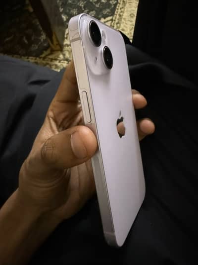Apple iPhone 14