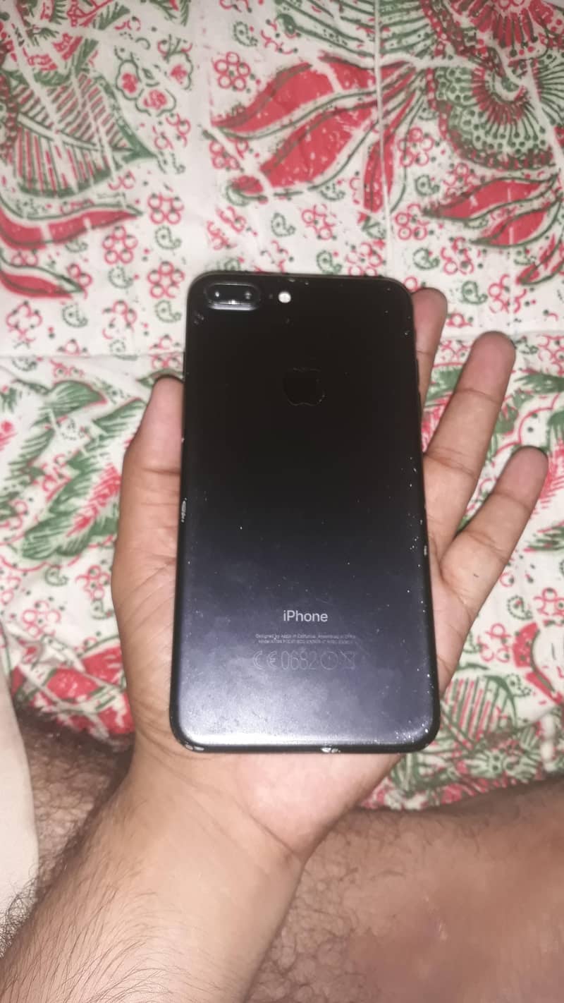 Apple iPhone 7 Plus 4