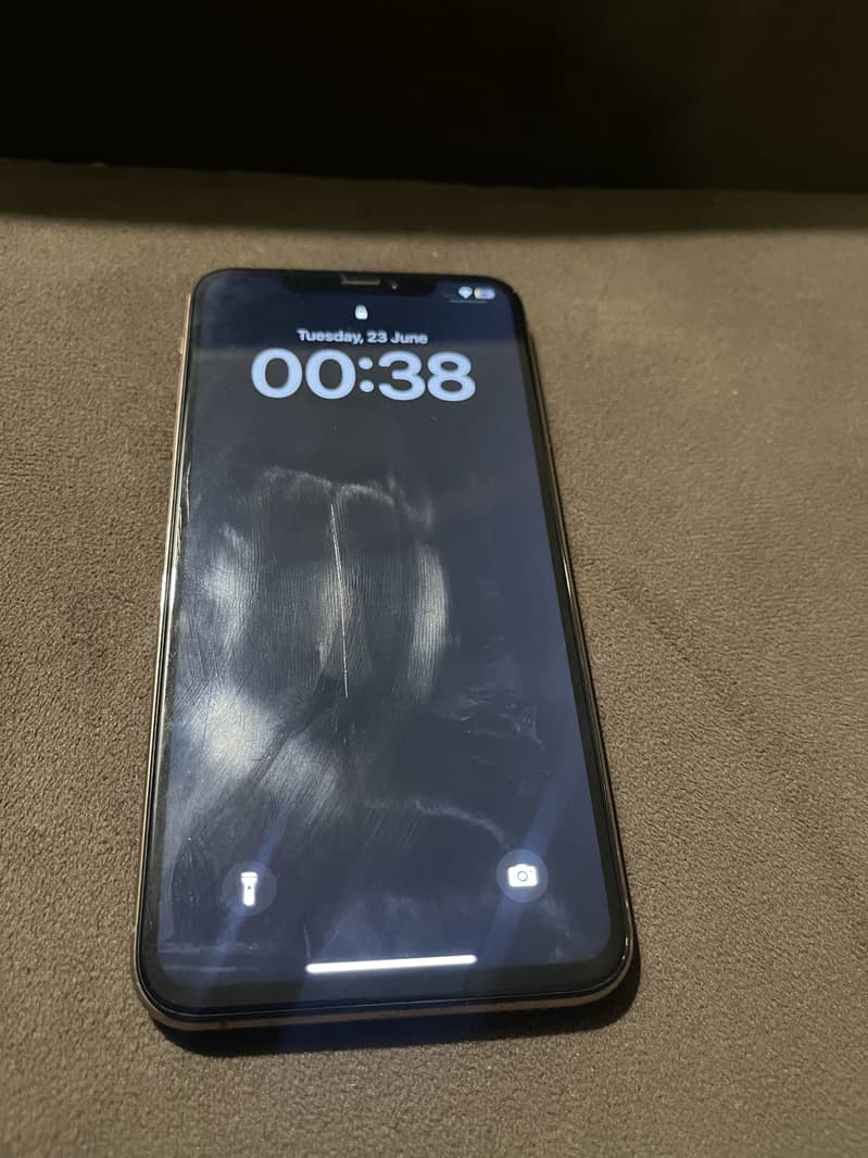 Apple iPhone X 3