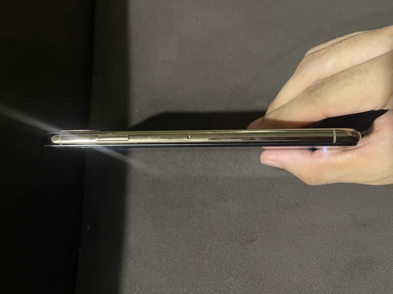 Apple iPhone X 6