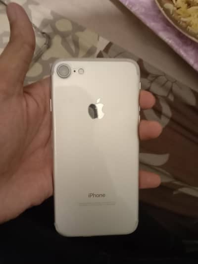 Apple iPhone 7