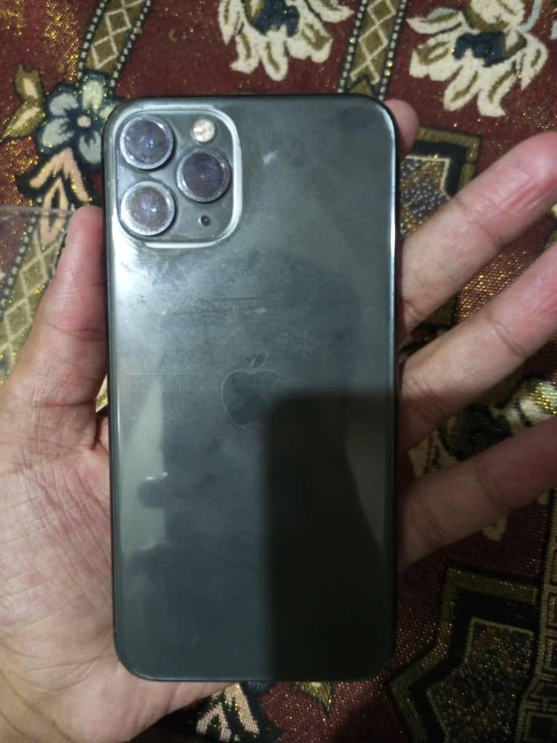 iphone 11 pro 2