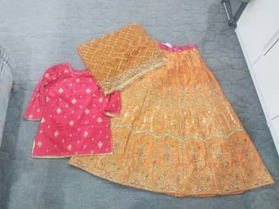 bridal mehndi lehnga