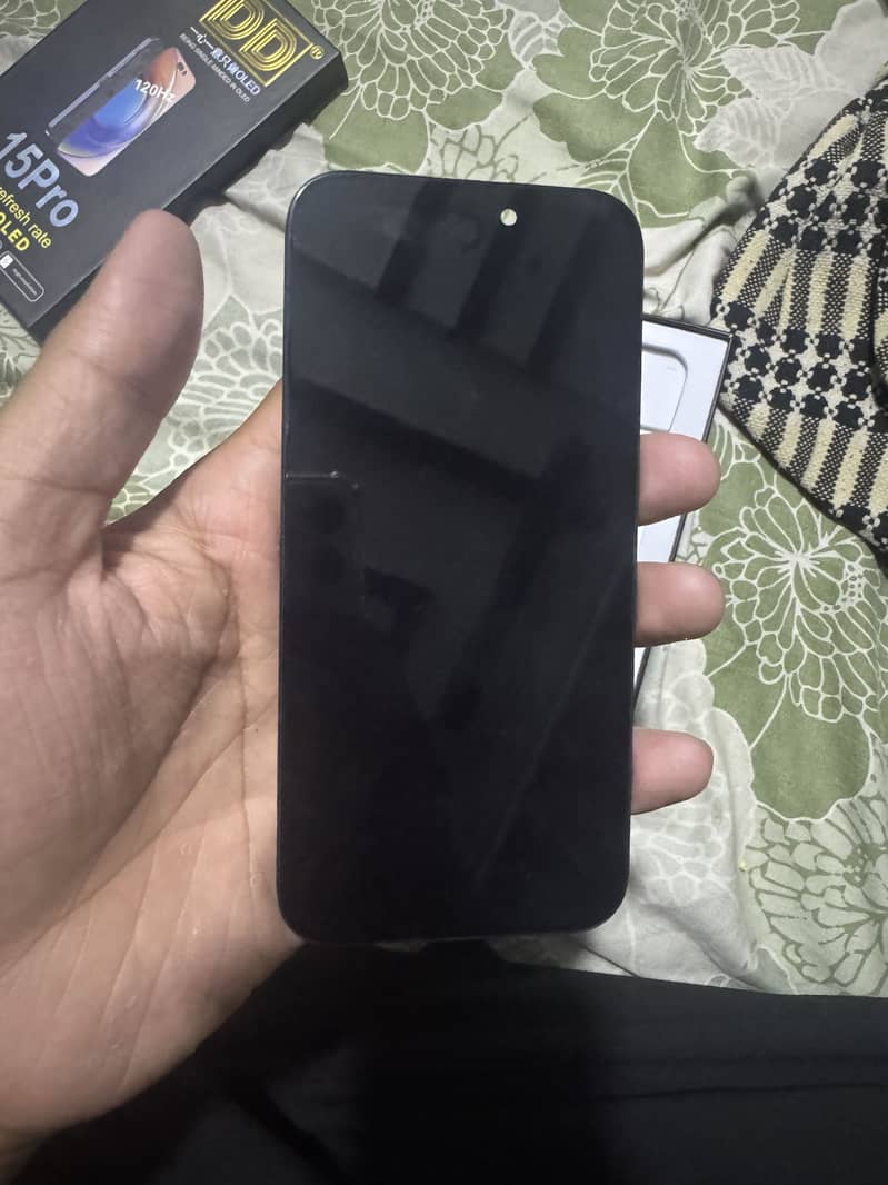 iPhone 15 Pro panel 1