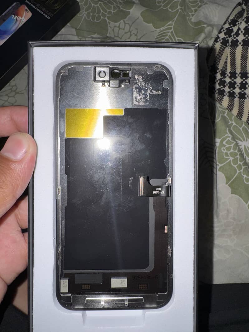 iPhone 15 Pro panel 2