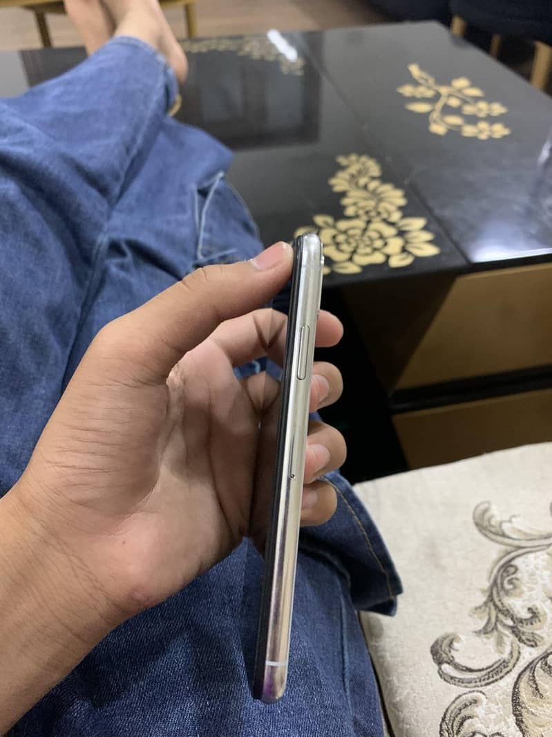 Apple iPhone X 7