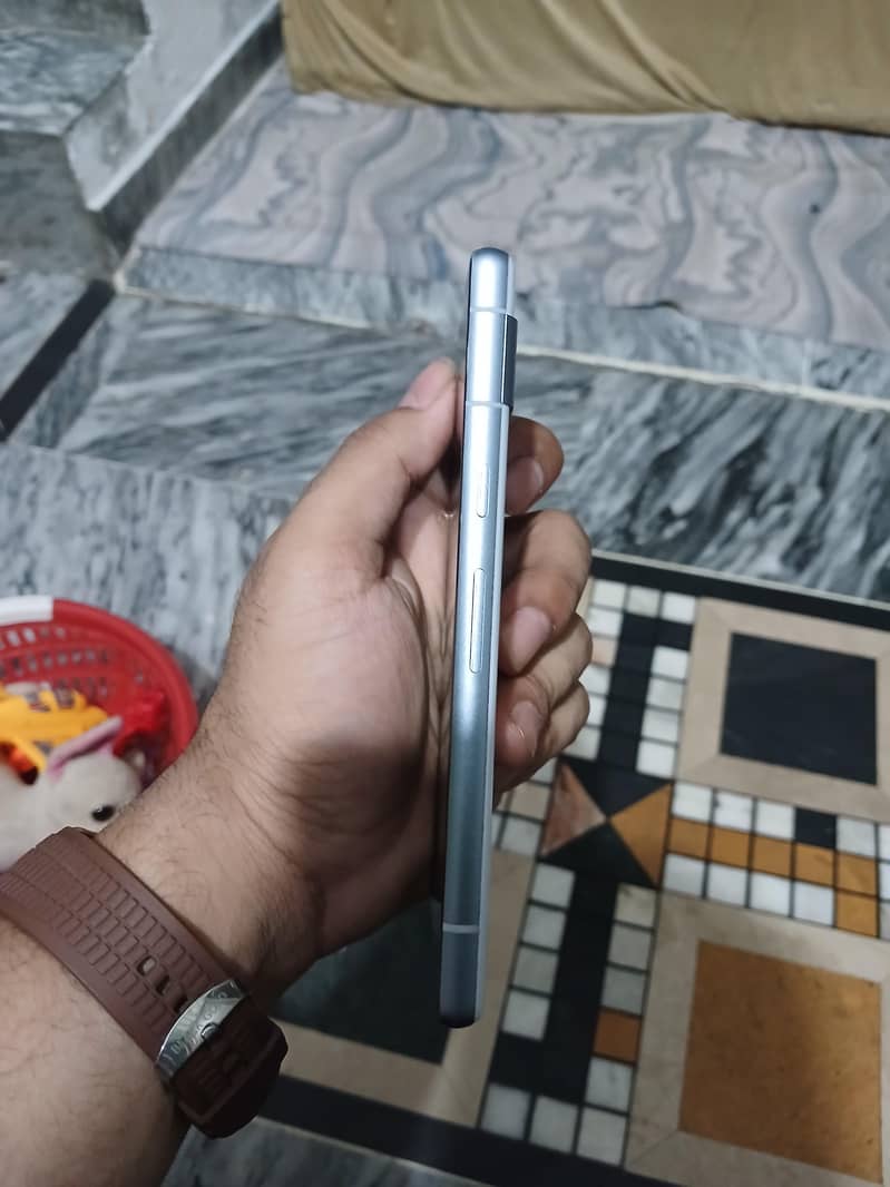 Google Pixel 7a 3