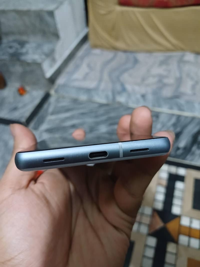 Google Pixel 7a 4