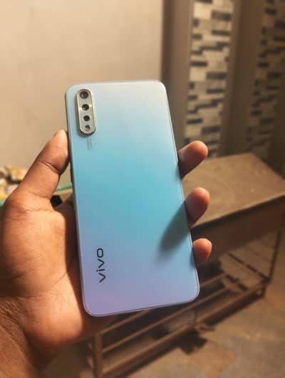 Vivo S1