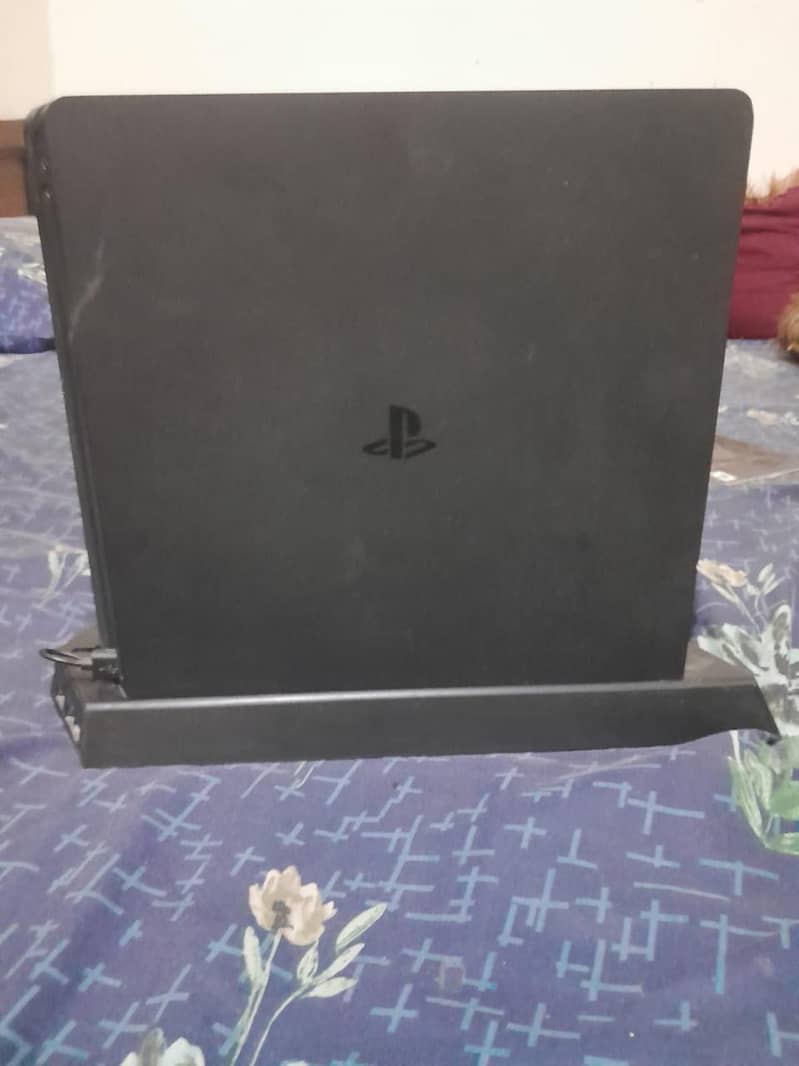 ps4 slim 0