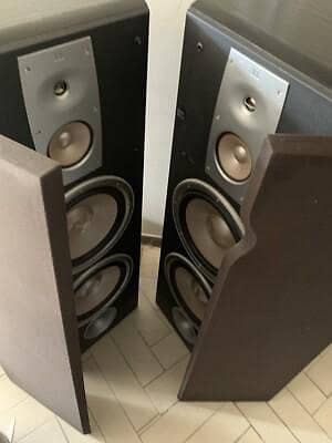 JBL HUGE TOWER SPEAKERS 10 INCHES DUAL WOOFERS. MADE IN USA.