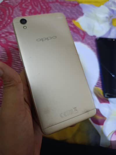 Motorola. . . Tecno. . . . oppo