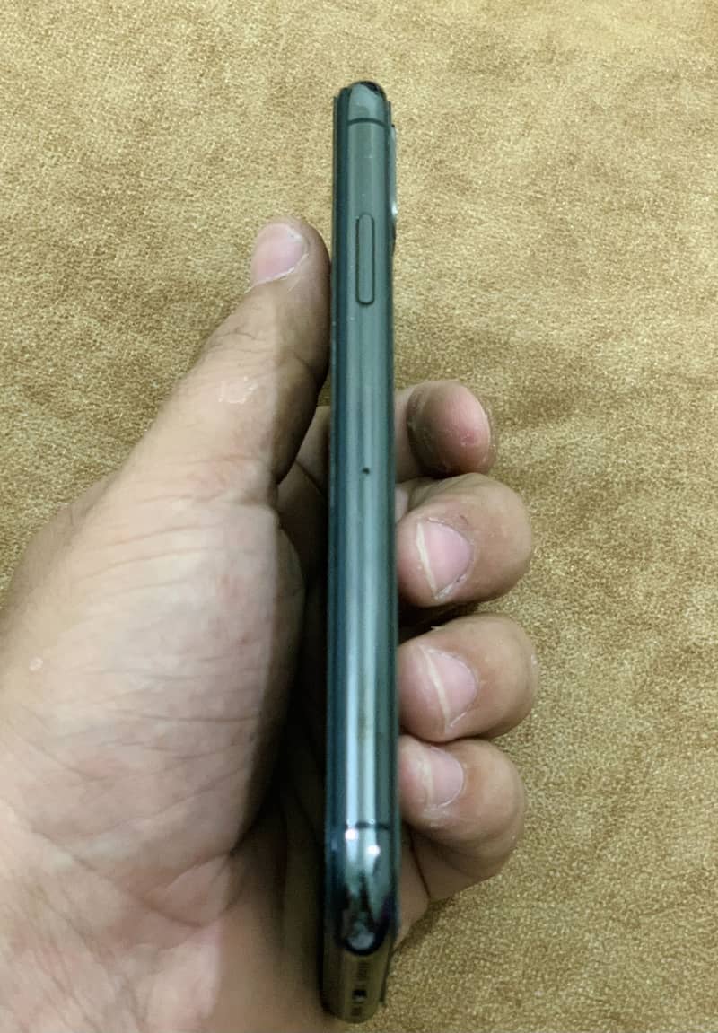 iPhone XS 3