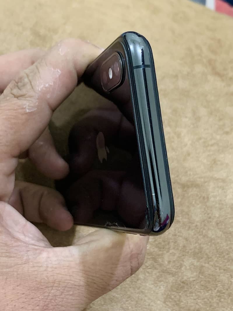 iPhone XS 5