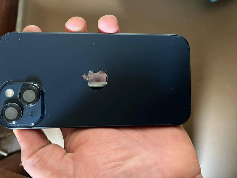 Apple iPhone 13 1