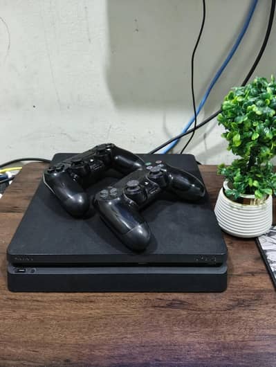 Playstation 4 Slim 500gb 10/10 Sealed