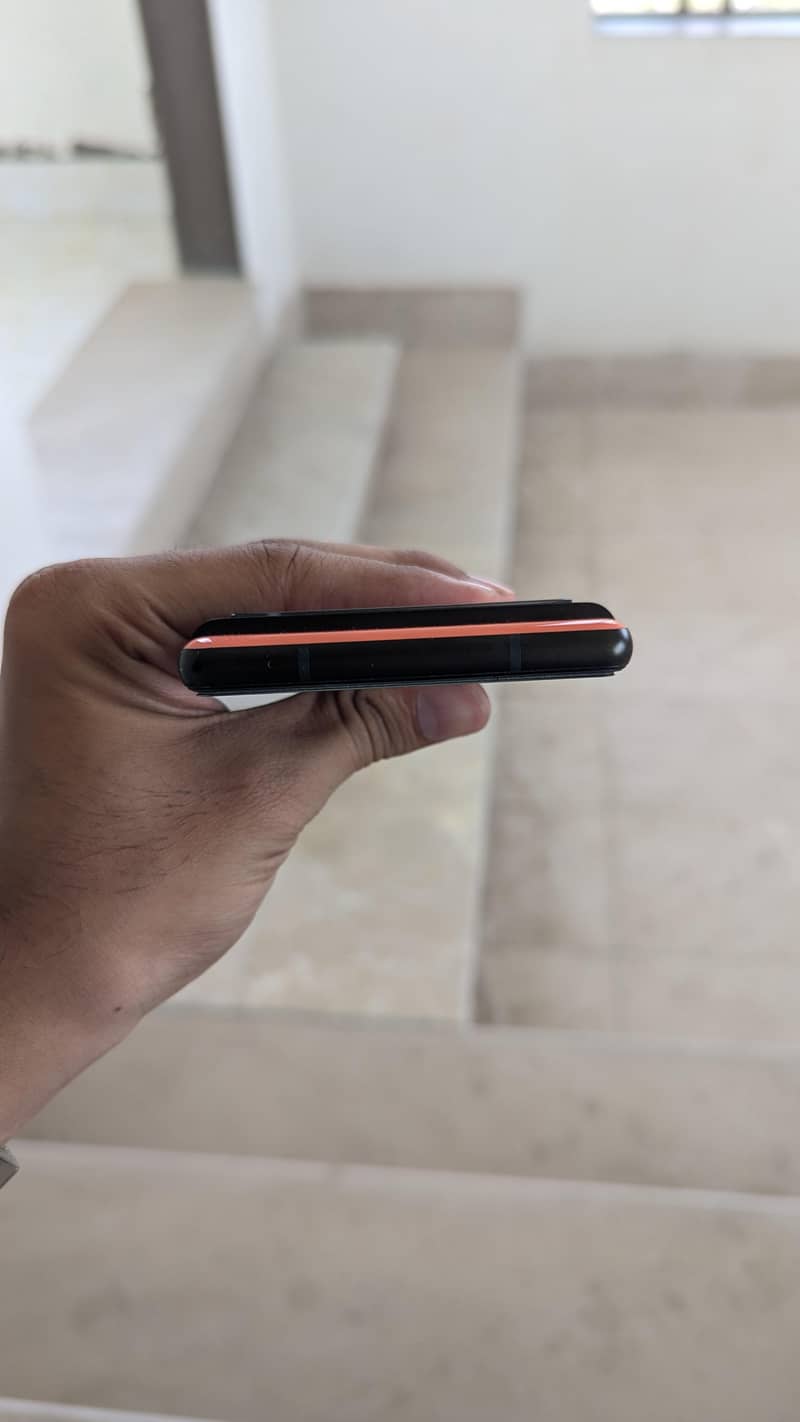 Google Pixel 6 Mint Condition 6