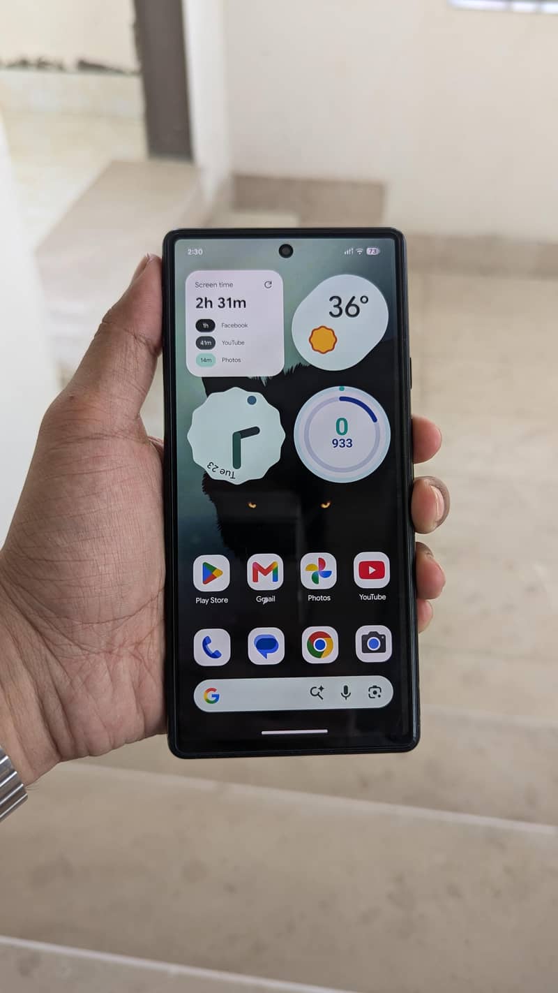 Google Pixel 6 Mint Condition 7