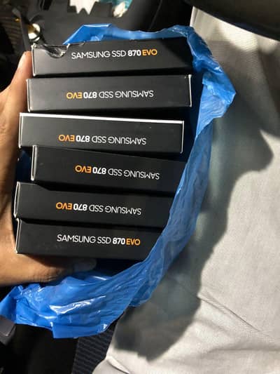 Samsung EVO 870 and Samsung QVO 870 1TB SSD 2.5