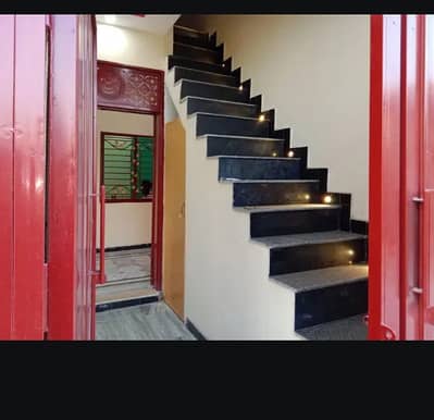 03326902094 whatp ) 2.5 Marla house for sale