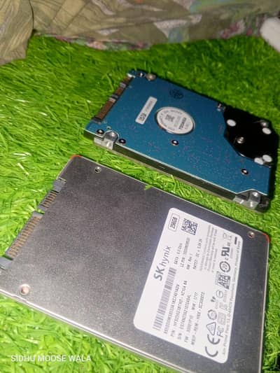  Urgent sale of  256gh SK hynix SSD+320gb Toshiba laptop hhd