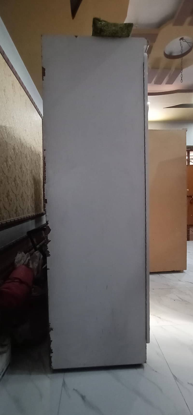 wardrobe 1