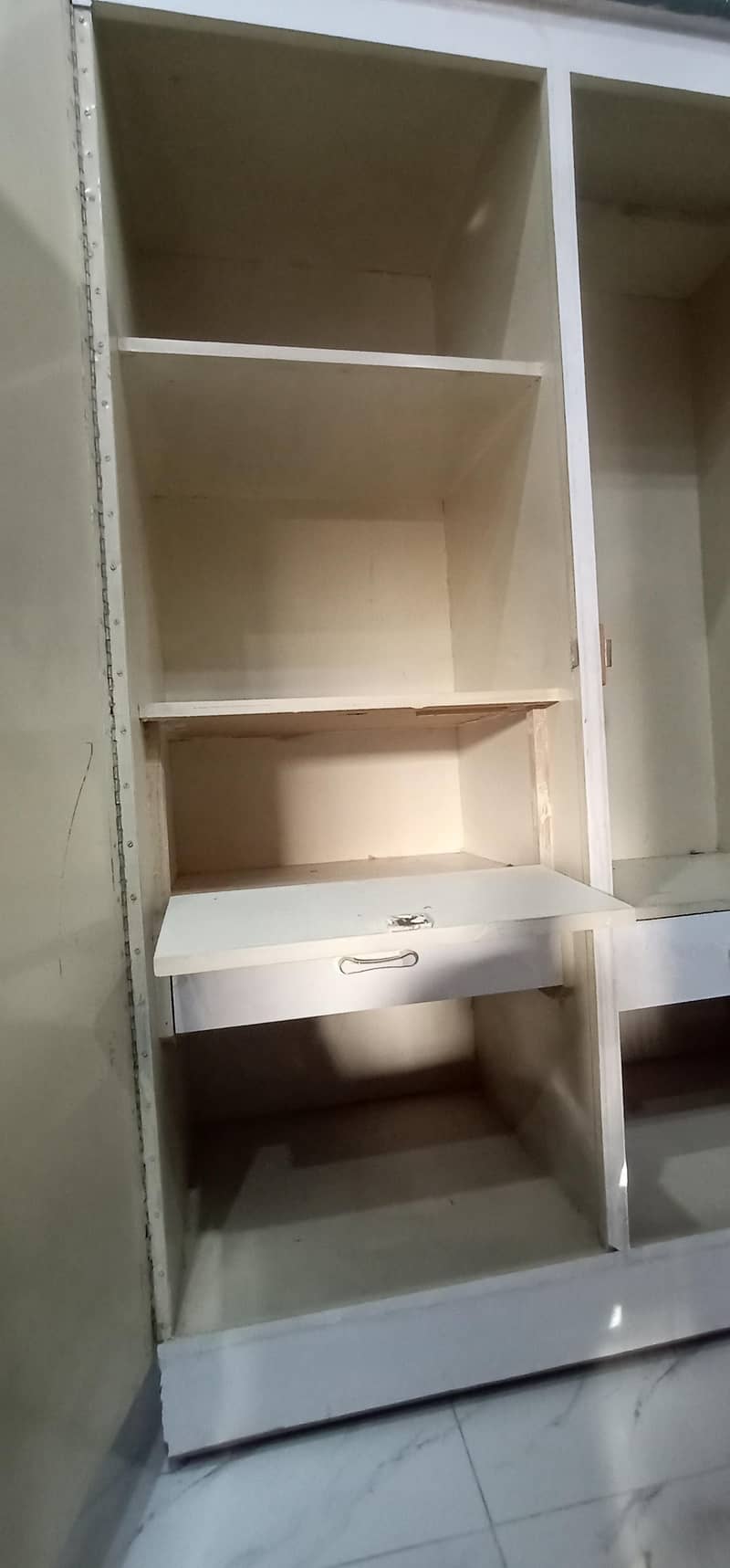 wardrobe 4