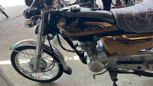 CG 125s Gold edition