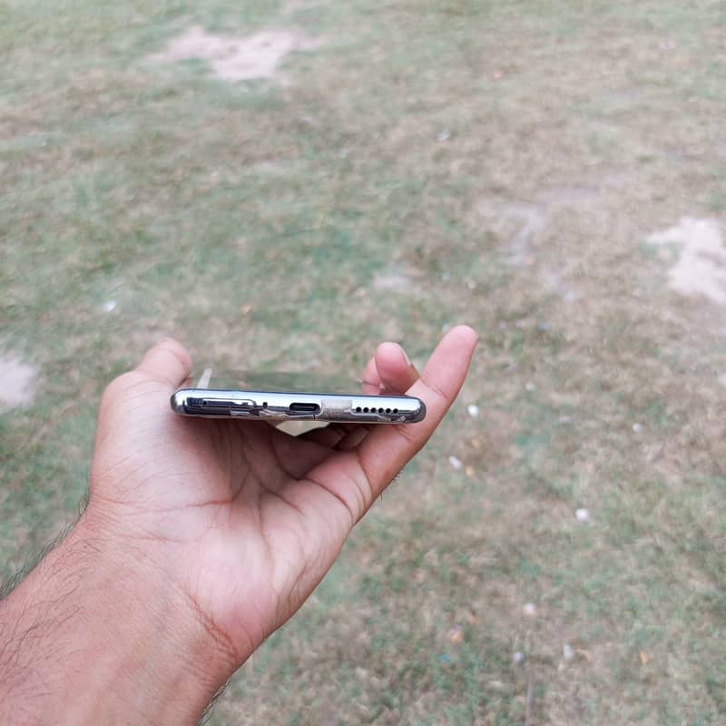 Tecno CAMON 40 Pro 4