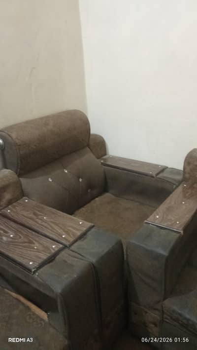 5 seater sofa for sale in good condition