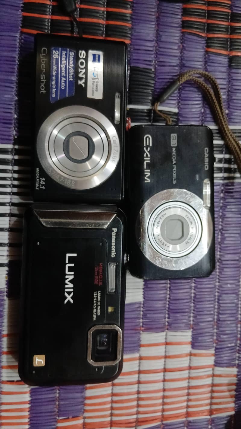cameras 0