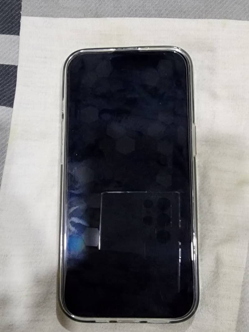 Apple iPhone 13 0