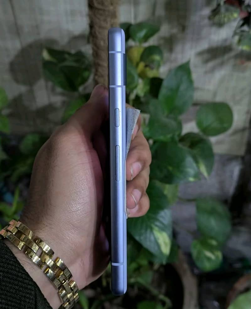 Google Pixel 7a 4