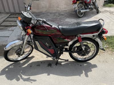 ELECTRIC BIKE WITH NEW DRY BATTERIES