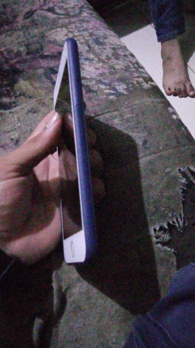 Apple iPhone 7 Plus 2