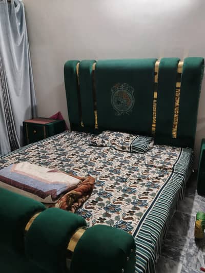 Bed king size Dressing table side table nd two chair
