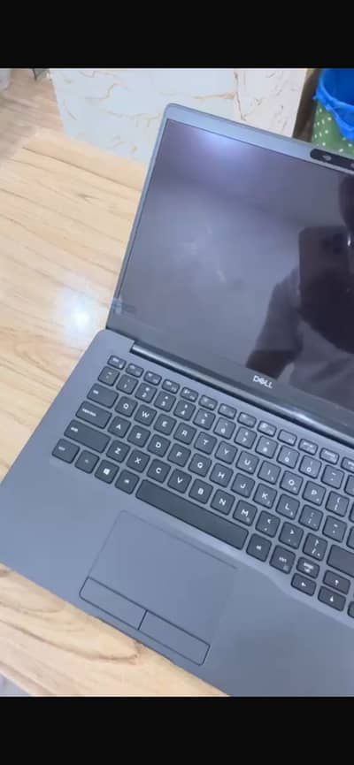 Dell latitude 7400 touch 16gb ram 256ssd all ok new peace.