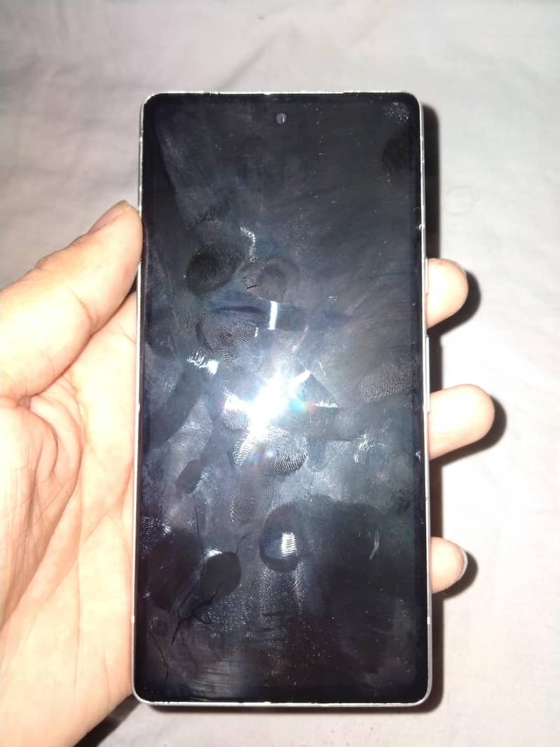 Google Pixel 7a 5