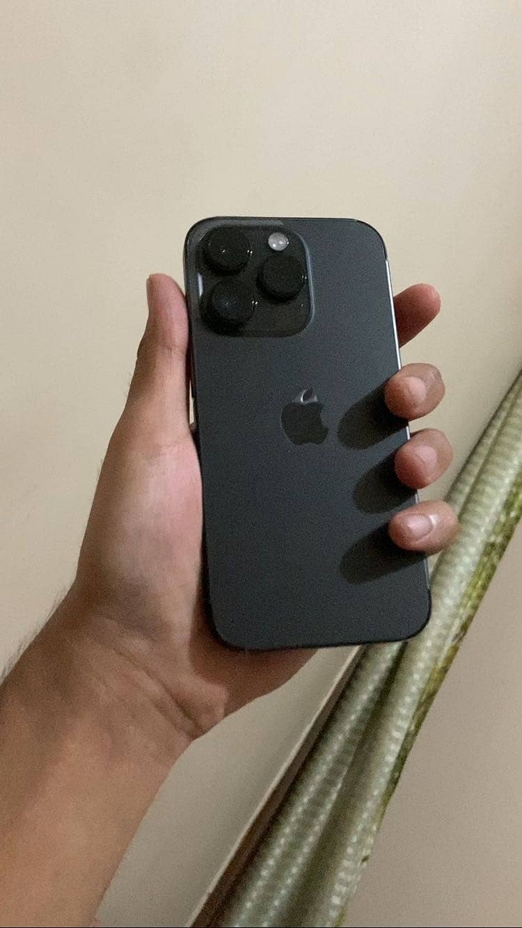 Apple iPhone 14 Pro 3