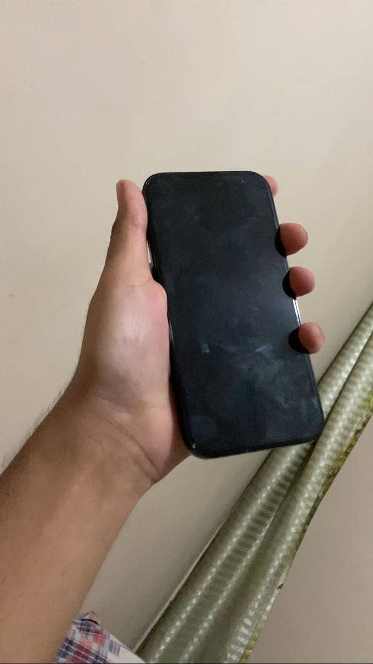 Apple iPhone 14 Pro 4