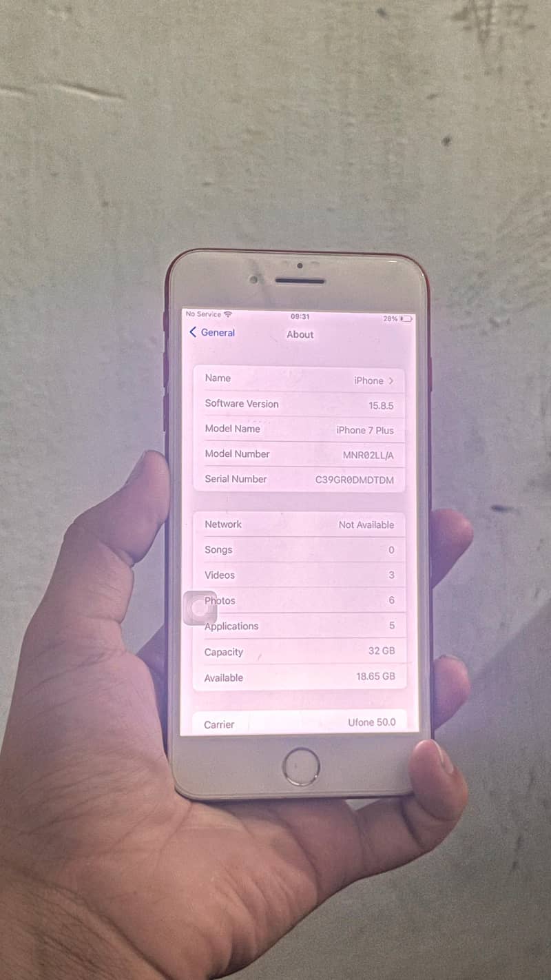 Apple iPhone 7 Plus 11