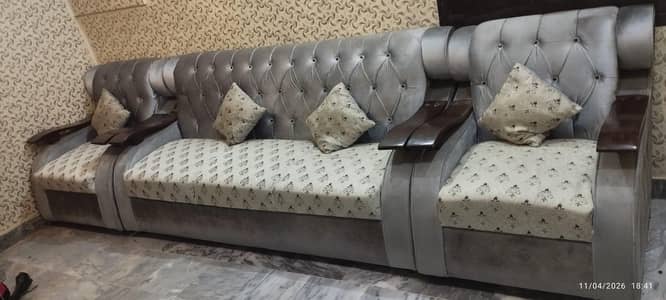 sofa set (slightly used)