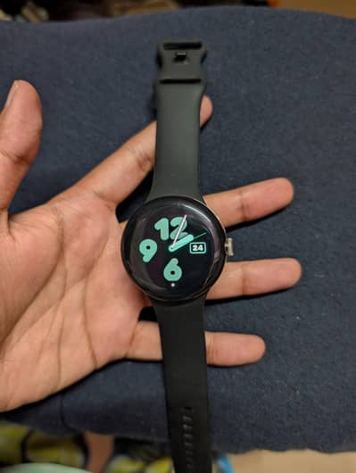 Google pixel watch 1st Generation 10/10 condition