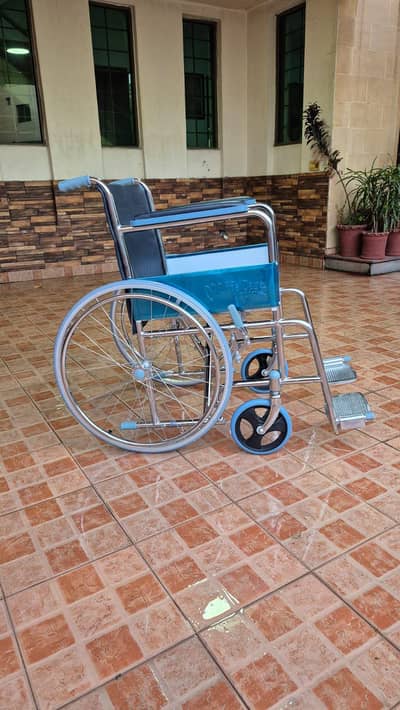 Medical Wheelchair Available | Lightweight Folding Wheelchair