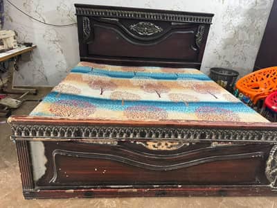 king size wood bed